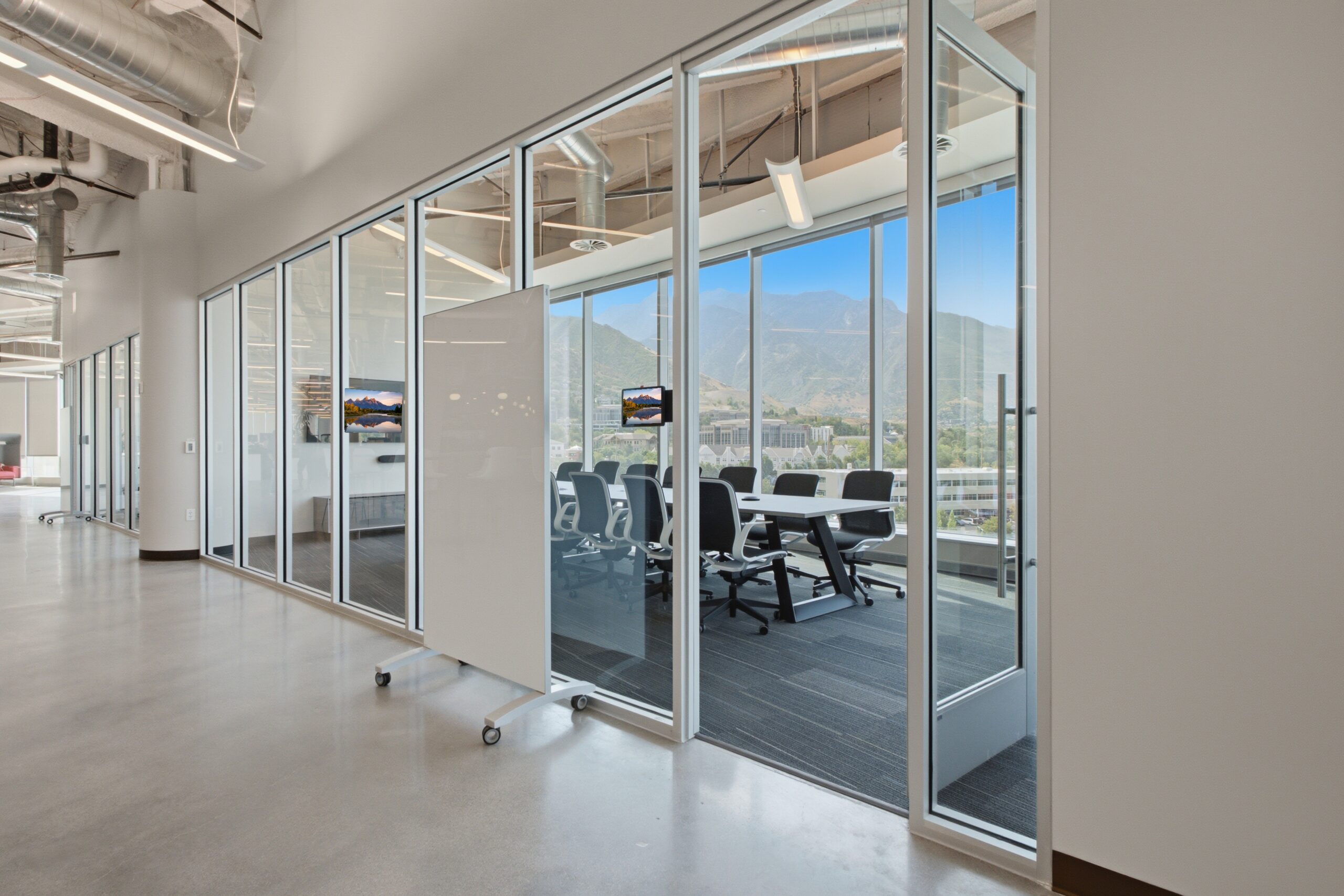 Perimeter workspace with panoramic mountain views