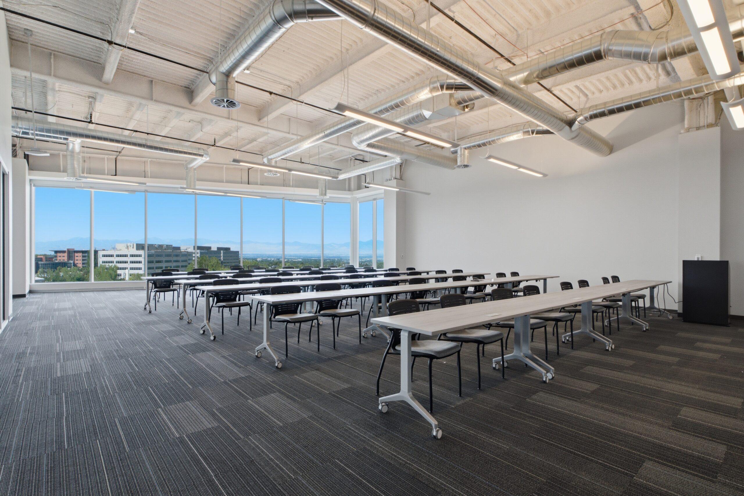 Lounge seating for informal meetings on the seventh floor