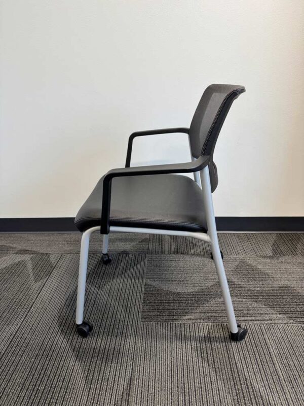 Herman Miller Verus - Image 4