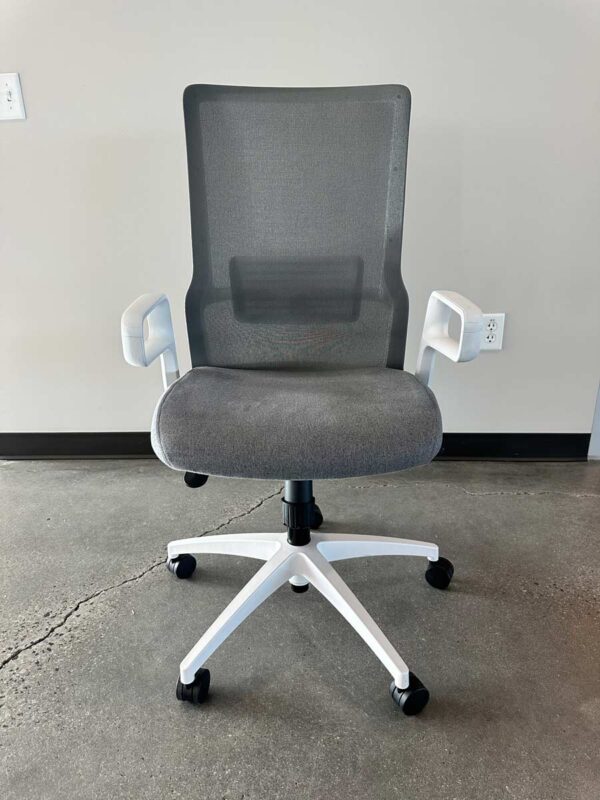 Sit on It Novo White Task - Image 5