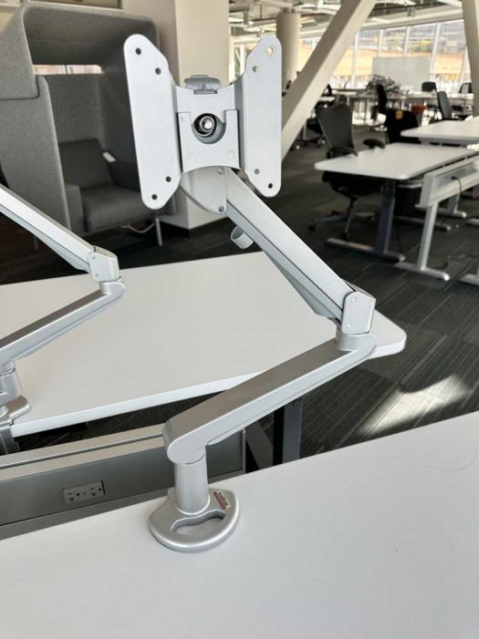 Fellowes-Edge-Monitor-Arm-1