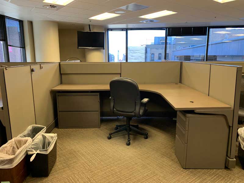 Used office cubicles and Desks in Utah